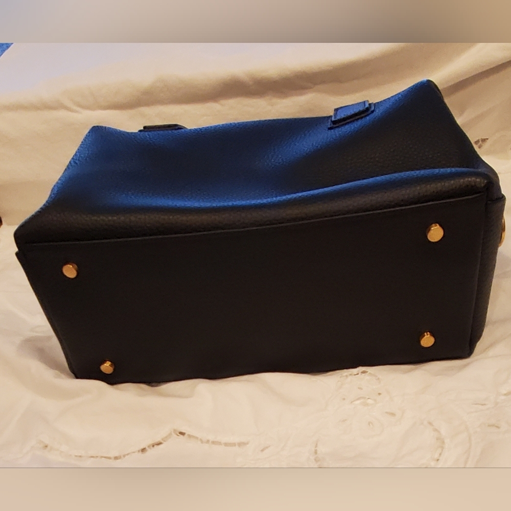 Gigi New York Satchel - Picture 3 of 8